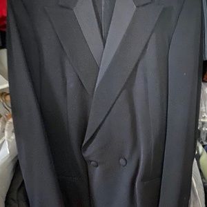 Single-breasted 3-piece Jil Sanders Men's Tuxedo, 40R/32/31, Black and Gray